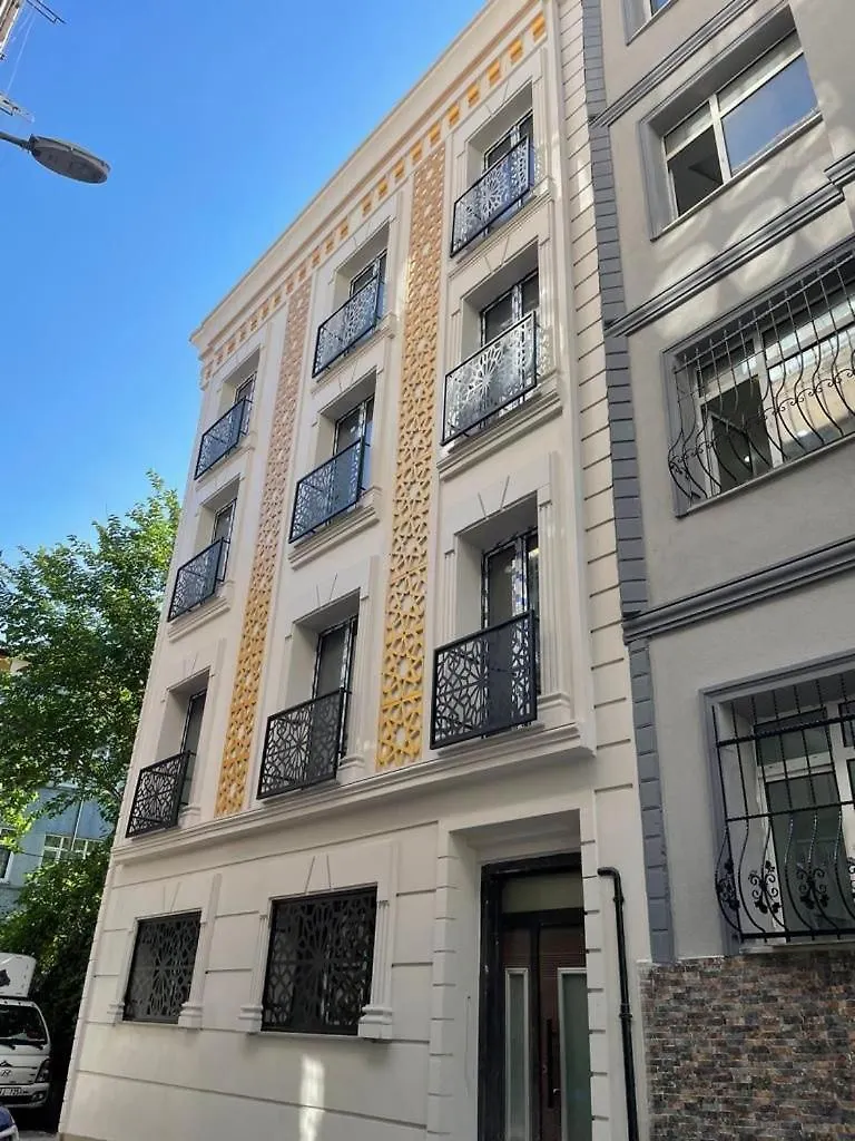 Fatihte Ulasima Yakin 3+1 Suite Istanbul Apartment